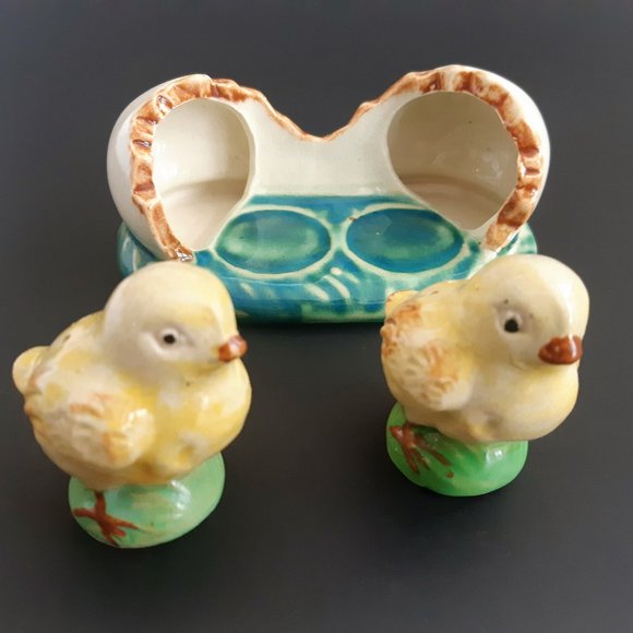 VTG Hatching Chicks in Eggs Shell Salt & Pepper Shakers Chicken Easter Farmhouse - Picture 11 of 13